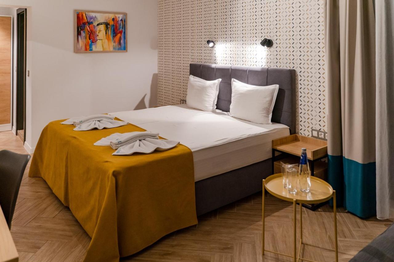 Family Hotel Laxo ออบซอร์ ภายนอก รูปภาพ